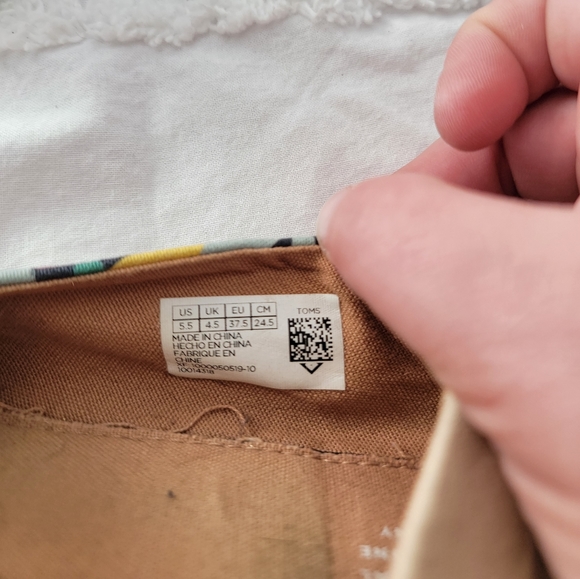 TOMS FLORAL PRINT SIZE 5.5 - Picture 6 of 6